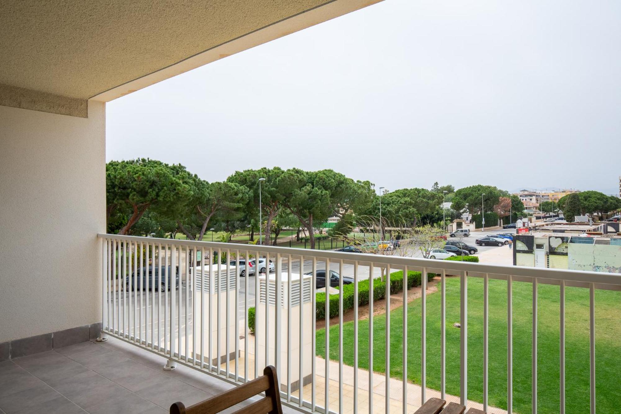 Apartamentos En Canet Al Mar, Junto Playa Y Con Piscina Canet d'En Berenguer Eksteriør billede